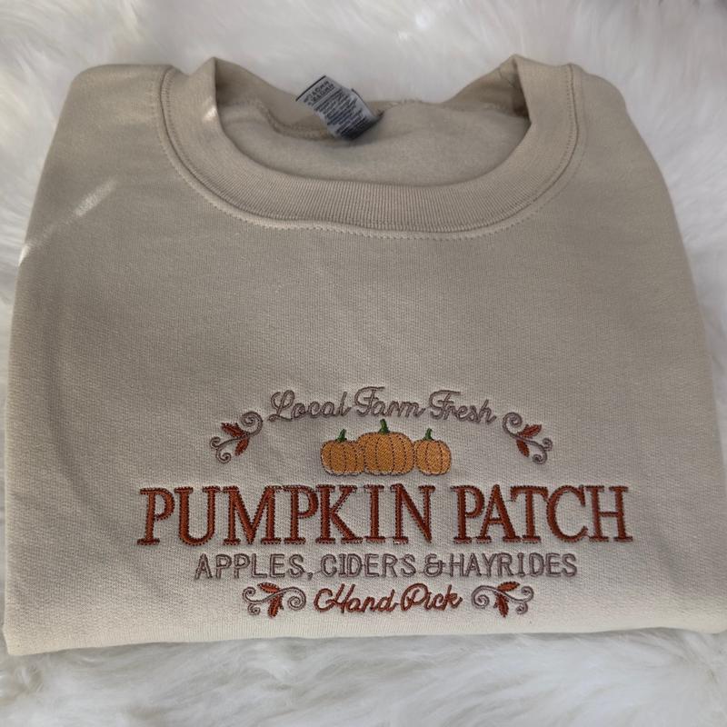 Pumpkin Patch Babe Crewneck 🎃💕